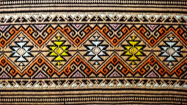 Mais 100 Anos Idade Colorido Tailandês Artesanato Peruano Estilo Tapete — Vídeo de Stock