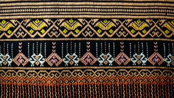 Meer Dan 100 Jaar Oude Kleurrijke Thaise Handwerk Peruviaanse Stijl — Stockvideo