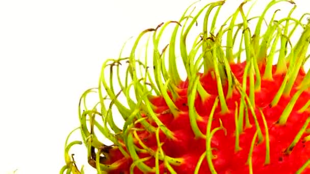 Frutas Rambutan Cor Freen Vermelho Inteiro Rambutan Descascado Girando Plataforma — Vídeo de Stock