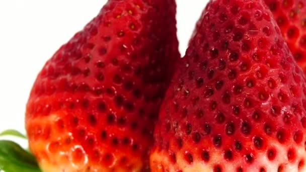 Frambuesa Roja Jugosas Fresas Mitades Fresa Primer Plano Deliciosas Bayas — Vídeos de Stock