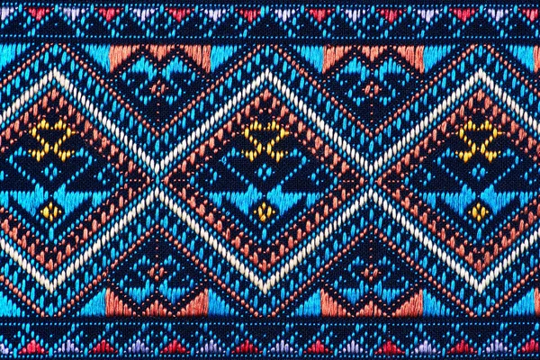 Colorful thai silk handcraft peruvian style rug surface close up More this motif & more textiles peruvian stripe beautiful background tapestry persian nomad detail pattern farabic fashionable textile. — Stock Photo, Image