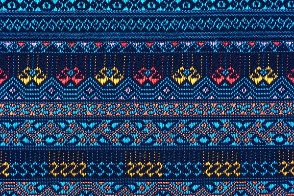 Colorido tailandês seda artesanato peruano estilo tapete superfície fechar Mais este motivo & mais têxteis peruano listra bonito fundo tapeçaria persa nômade detalhe padrão farabic moda têxtil . — Fotografia de Stock