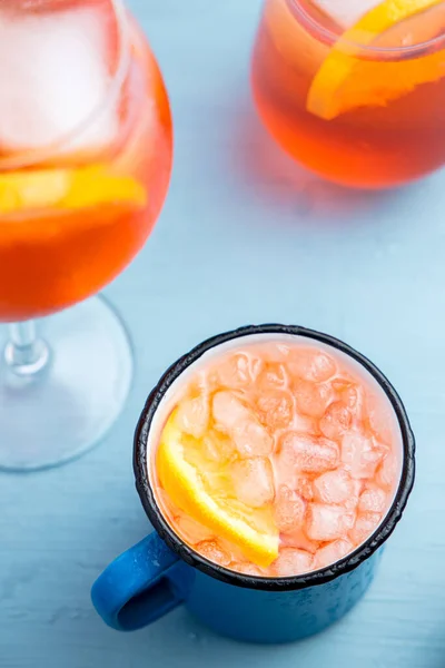 Diferentes Copos Aperitivo Clássico Italiano Aperol Spritz Cocktail Com Fatia — Fotografia de Stock