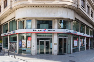 VALENCIA, İspanya - 16 Eylül 2021: Ibercaja, İspanya 'nın Zaragoza kentinde kurulmuş bir bankadır.