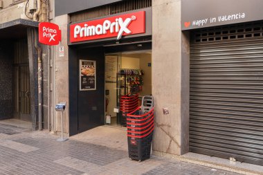 VALENCIA, İSPAN 16 Eylül 2021. Primaprix yeni bir İspanyol süpermarket zinciri.