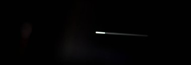 Bilgisayar ekranına yazı yükleme, bekleme konsepti.