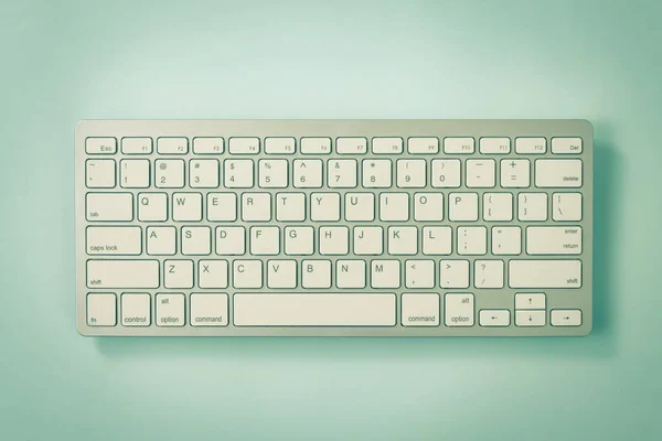 Weiße Tragbare Computertastaturtasten Oder Tastaturtasten Auf Blauem Pastellfarbenem Minimalistischen Hintergrund — Stockfoto