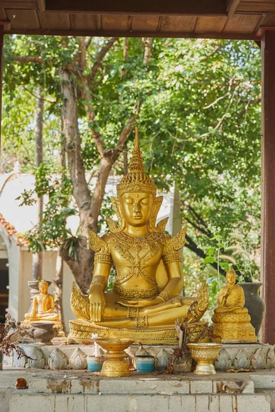Phayao Thailandia Dicembre 2020 Ritratto Oro Statua Dio Nel Padiglione — Foto Stock