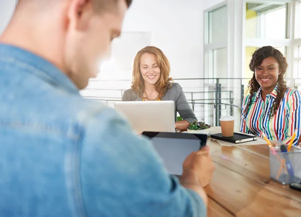 Multi ethnic group of succesful creative business people — Stock Photo, Image