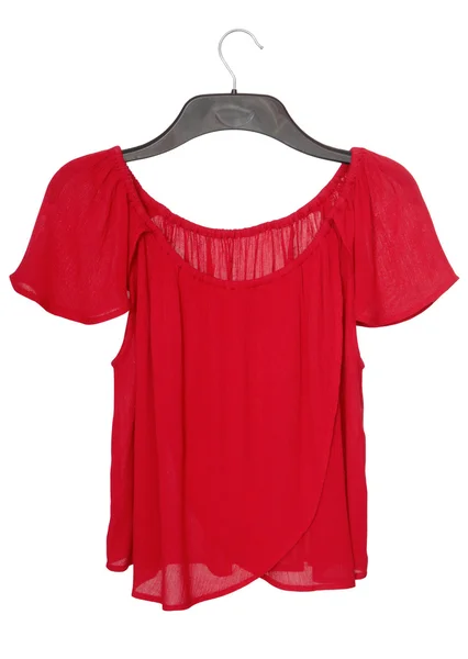 Romantisk röd blus på klädhängare — Stockfoto