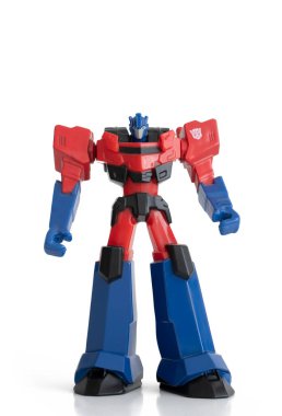 ISTANBUL, TURKEY, FEBRUARY 11, 2021: Transformers serisinden Optimus Prime oyuncak figürü, Hasbro ve Takara Tomy tarafından üretilen bir Amerikan ve Japon medya serisi..
