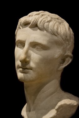 Istanbul Arkeoloji Müzesi, Türkiye'de Roma İmparatoru Augustus büstü