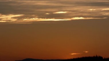 Sabah gökyüzü gündoğumu timelapse