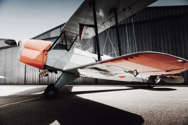 Vintage old plane side view. — Stock Photo, Image