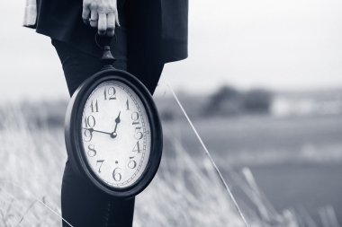 Zaman doğru sayıyor.