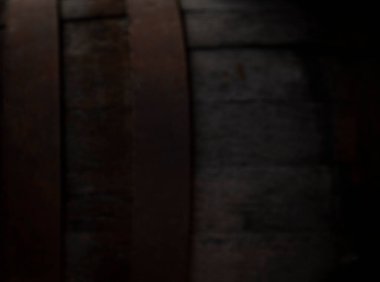 fıçının arka planı ve aşınmış eski ahşap masa