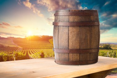 Tuscany, İtalya 'da üzüm bağında kırmızı şarap