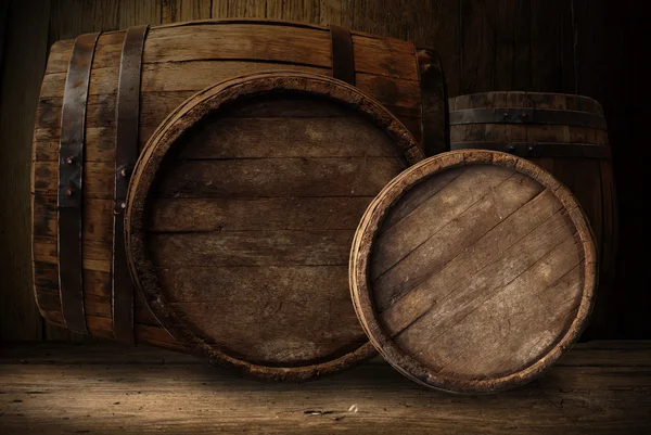 Cerveja barril de madeira — Fotografia de Stock