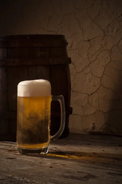 Still Life com um barril de cerveja — Fotografia de Stock