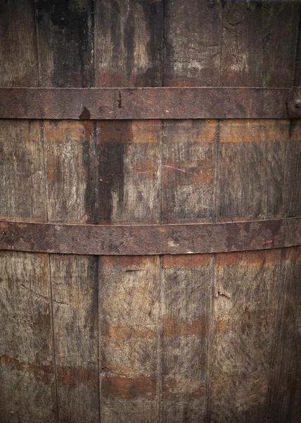 Şarap ve bira bodrum katında varil — Stok fotoğraf