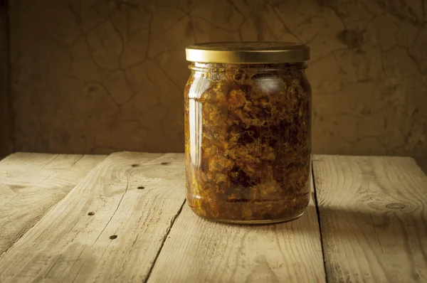 Honeycomb on frame with fresh honey — Stock Photo, Image