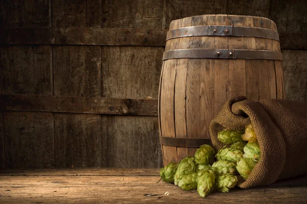 Barril de madera para cerveza, vino y whisky — Foto de Stock