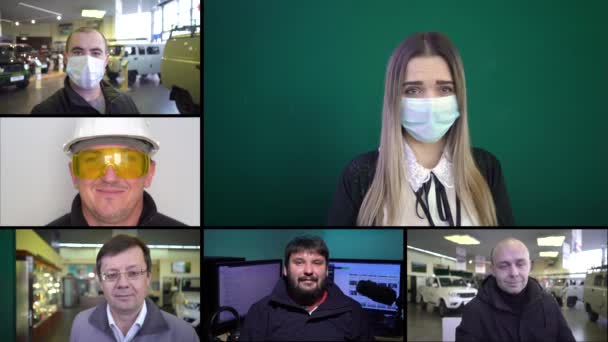 O grupo utiliza tecnologia de videoconferência no escritório e na produção para comunicação por vídeo com colegas durante a pandemia do coronavírus covid-19 — Vídeo de Stock