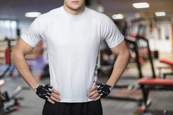 Atleta Hombre Pie Fondo Gimnasio Deportivo — Foto de Stock