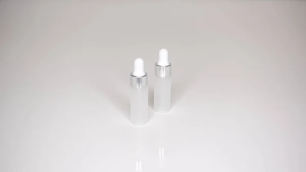 Kosmetikflasche Aus Milchglas — Stockfoto
