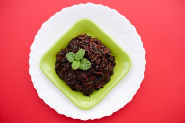 Hint balkabağı körisi, aynı zamanda Kaddu ki sabzi olarak da bilinir. Hindistan baharatları ve masala ile yapılan lezzetli kabak kabağı sebzesi. Ev yapımı köri sosu.