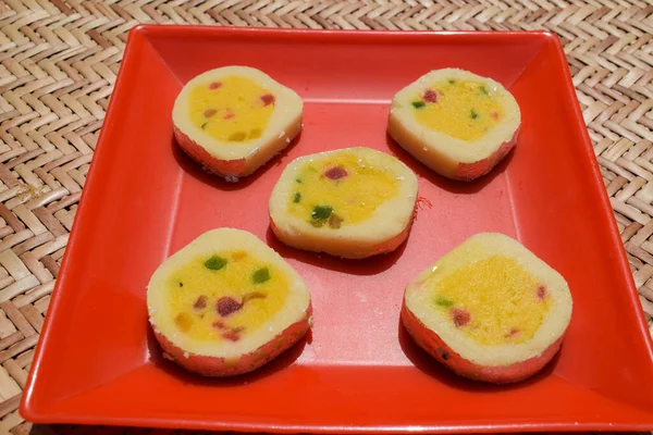 Plato Dulce Indio Tutti Afrutado Barfi Rollos Con Sabor Tutti —  Fotos de Stock