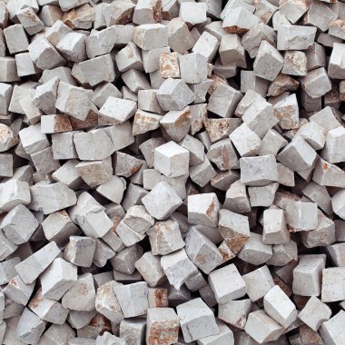 Kare taş küpleri yığını