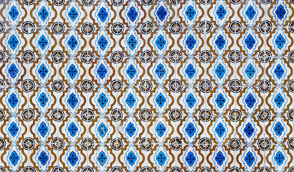 Blue and yellow azulejos