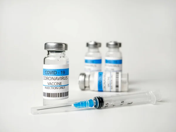 Ampolle Con Vaccino Covid Una Siringa Vaccinazione Immunizzazione Trattamento Dell — Foto Stock