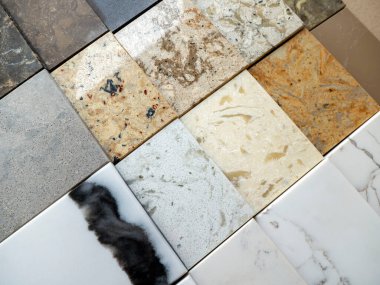 Dekoratif yapay taş örneği. Mutfak tezgahları ve zeminler için doğal taş dokusu. Bitiriliyor
