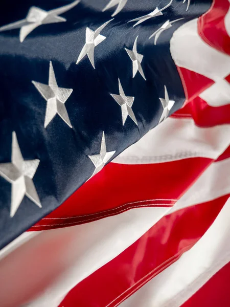 Bandera de los Estados Unidos. Día de la Independencia el 4 de julio, Día de los Caídos, Día de los Veteranos, Día del Trabajo. difuminación — Foto de Stock