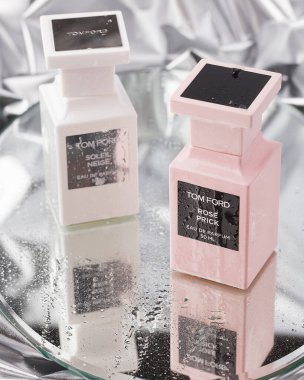  Lüks parfüm. Parfümün modern reklam fotoğrafı. Marka parfümü