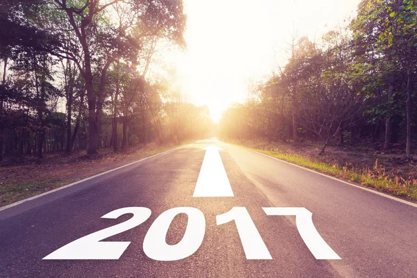 Empty asphalt road and New year 2017 concept. — Stock Photo, Image