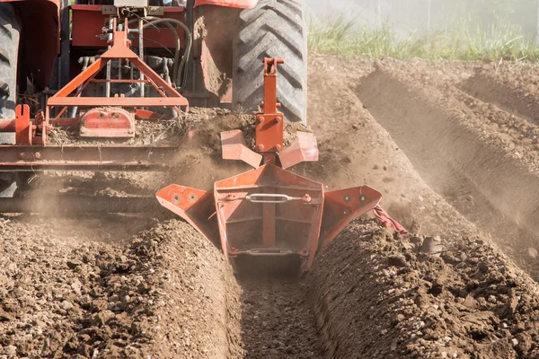 Tractor preparation soil working in field agriculture. — Stock Photo, Image