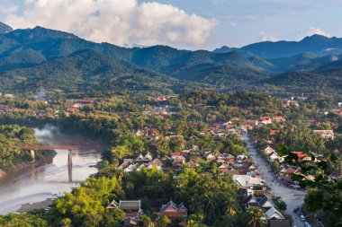 Bakış açısı ve peyzaj luang prabang, Laos.