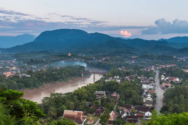 Synvinkel och landskap i luang prabang, laos. — Stockfoto