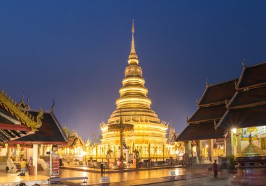 Tapınak Phra o Hariphunchai Lamphum, il Chang Mai, inci