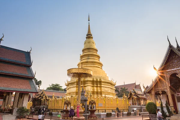 Tempel Phra die Hariphunchai in Lamphum, provincie Chang Mai, Th — Stockfoto