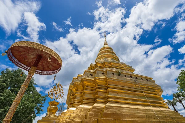 Chiang Mai, Thailand. Wat Phra That Sri Chom Thong Temple. — Stock Photo, Image