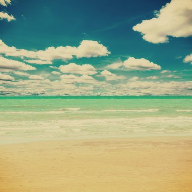 mavi deniz dalga ve gökyüzü bulutlar antika arka plan.