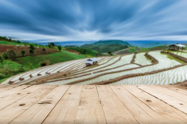 Astratto sfocato terrazzato Paddy Field e vista montagna con spa — Foto Stock