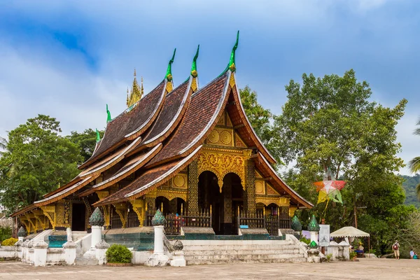 ルアンパバーン郡, ラオスのワット ワットシェンクひも寺院. — ストック写真