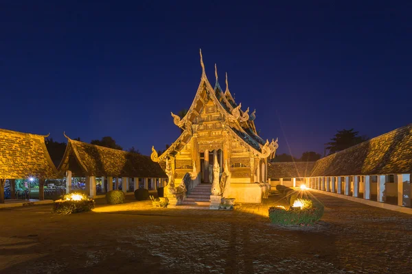 Wat Ton Kain, Antiguo templo de madera en Chiang Mai Tailandia . — Foto de Stock