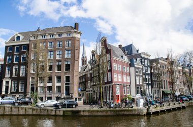 Amsterdam mimarisi, Kanallar