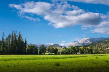 Eski bir kale ile göster